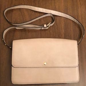 Cream purse ($3 w/ any other purchase)